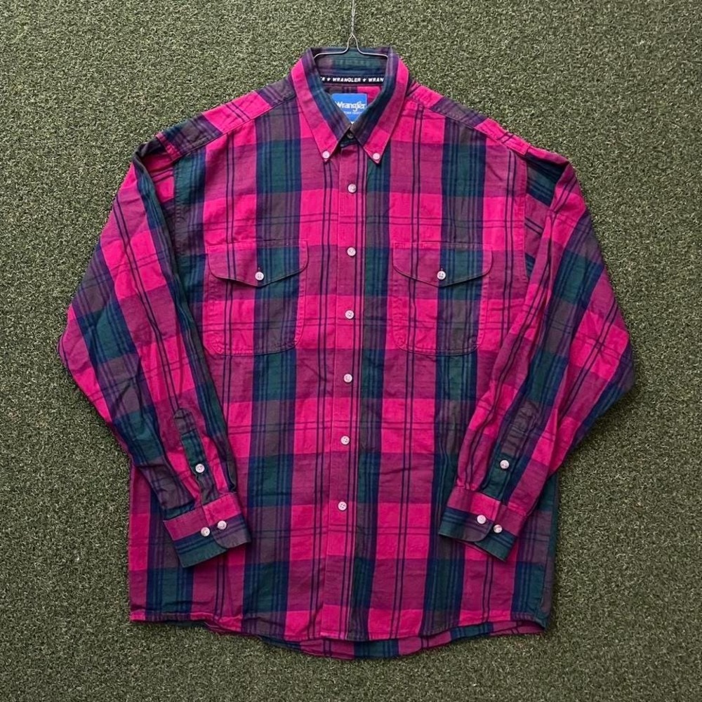 Wrangler Cotton Casual Western Plaid Red and Navy Blue Button Down Shirt‎